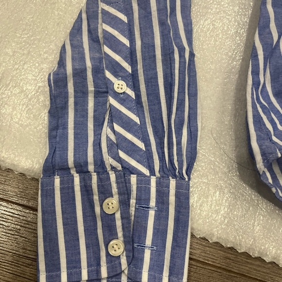 ❤️2/$30❤️[XXS] J.Crew Blue and White Striped Button-Up Shirt - Picture 2 of 6